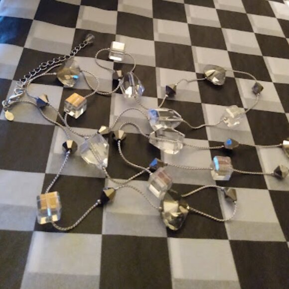 PREMIER DESIGNS Mod/Contemporary Ice Cube Clear/Smoke Crystal Bead Necklace - Picture 2 of 4